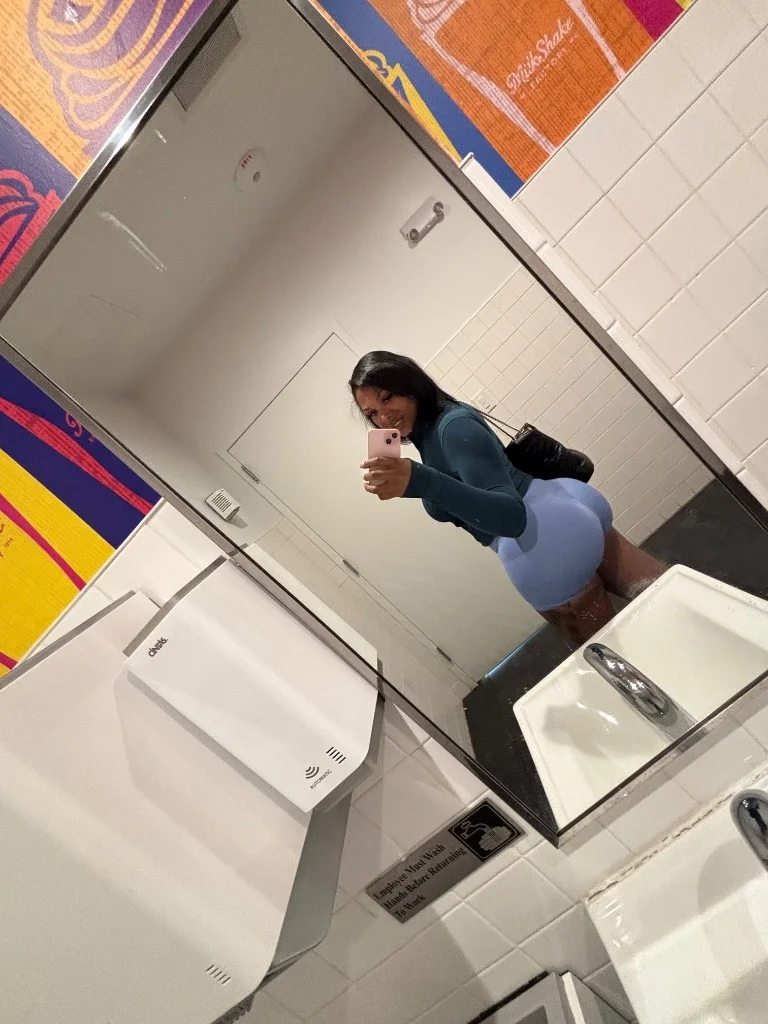 Da Baddest In Da city Bubble butt 9 Top Bottom Lori in Washington DC – Women Seeking Men photo 6