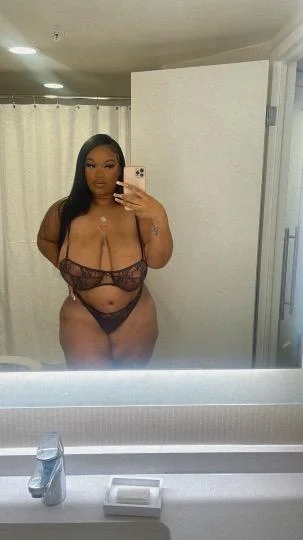 Busty Hot Goddess Ready for you in Washington DC – Women Seeking Men photo 2