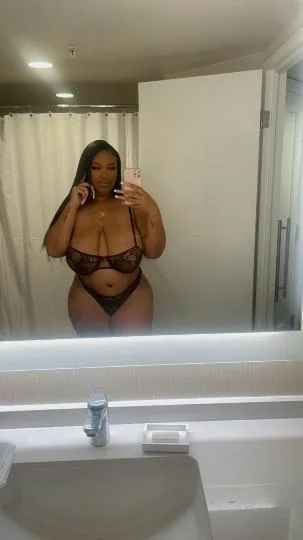 Busty Hot Goddess Ready for you in Washington DC – Women Seeking Men photo 3