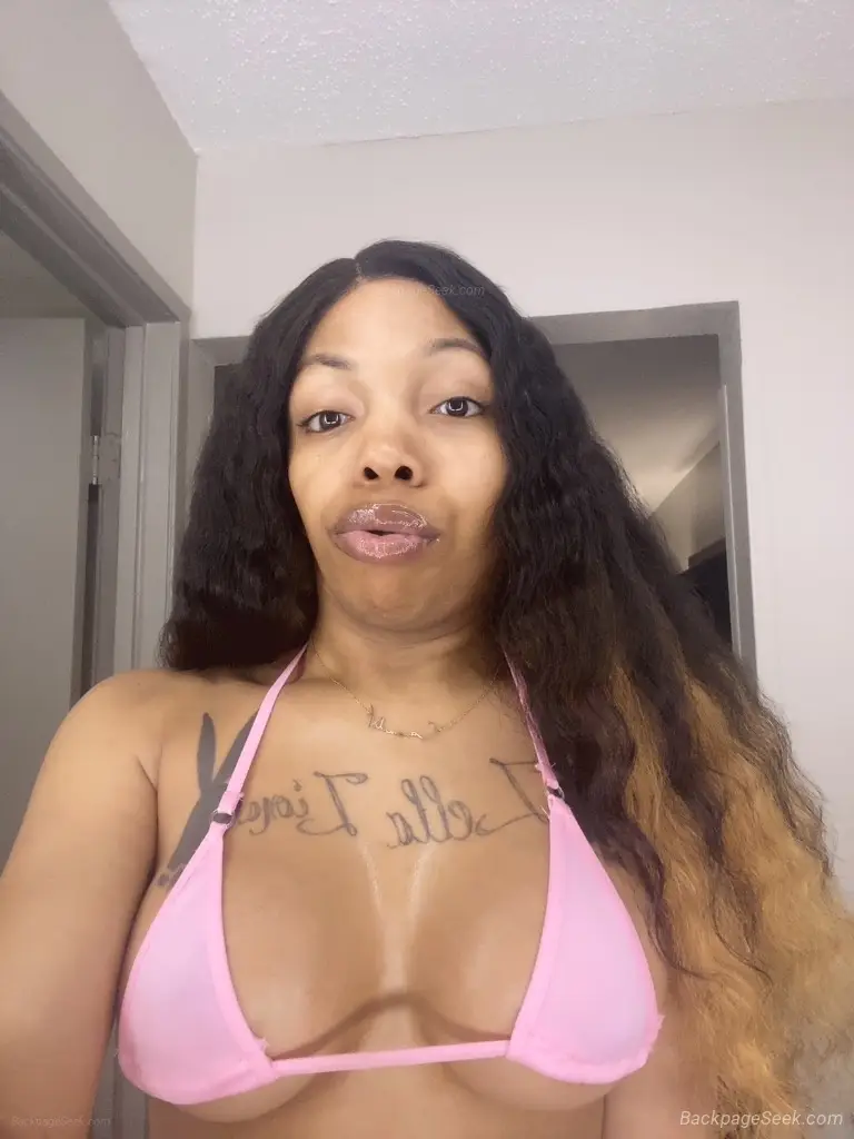 Top Bottom with The Versatile Vixen in Washington DC – Women Seeking Men photo 2