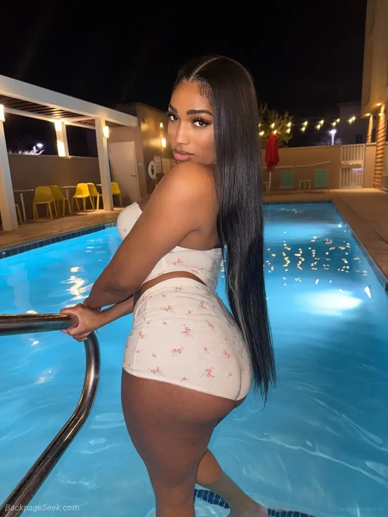 MISS MONAE HERE FOR A GOOD TIME