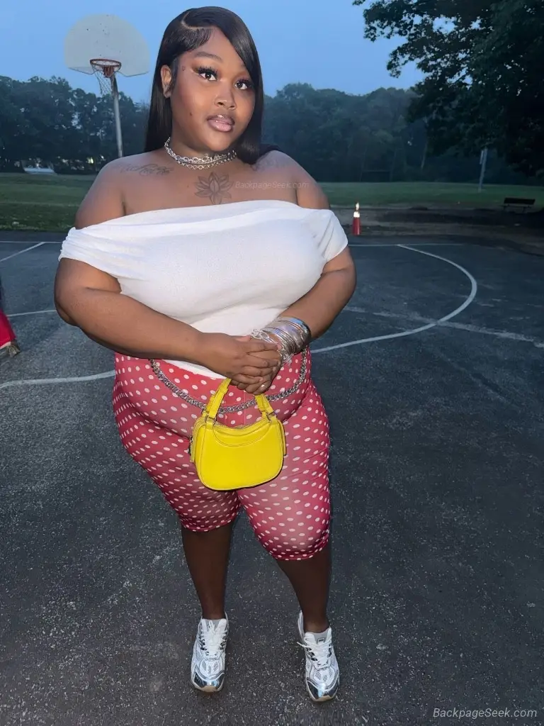 im hosting in Washington DC – Women Seeking Men photo 4