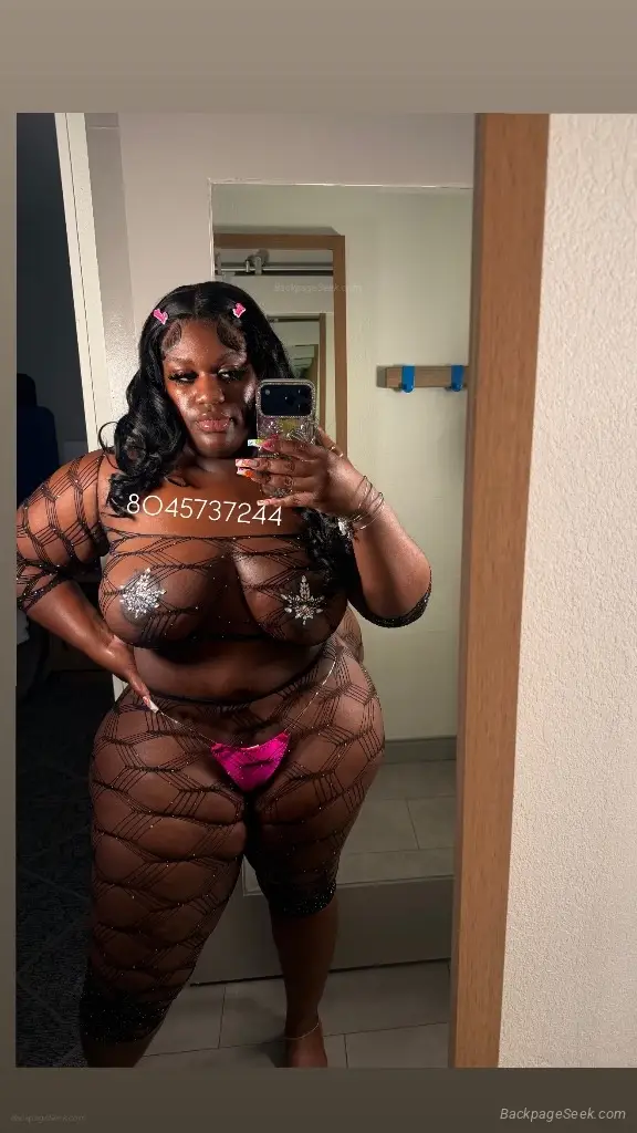LARGO BIG ROUND ASS X@bigbootyjudyy_1