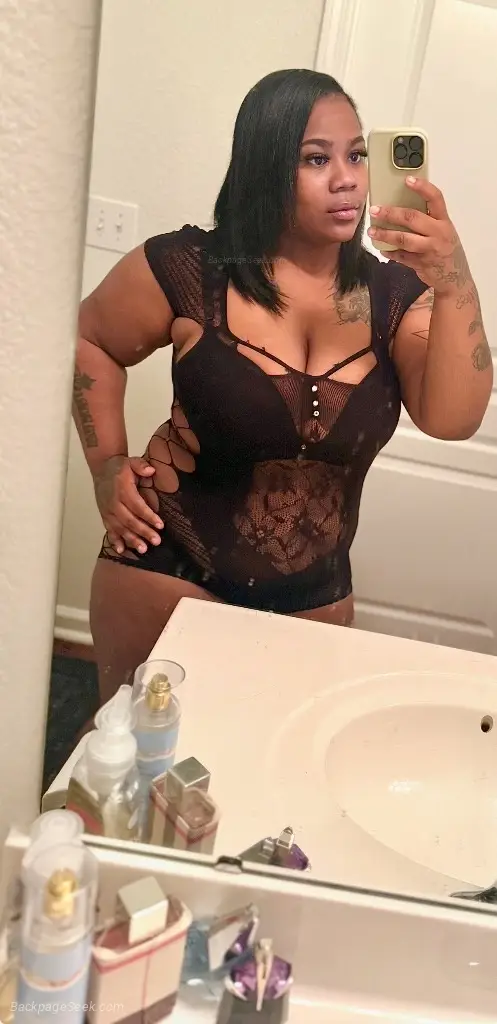 LANHAM INCALLS BUSTY 36DD TIGHT WET KITTY NEVER RUDE CUM SMA... in Washington DC – Women Seeking Men photo 3