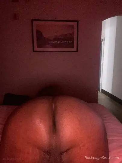 Last Day here Let me massage the kinks out I do Sensualdeep... in Washington DC – Women Seeking Men photo 3