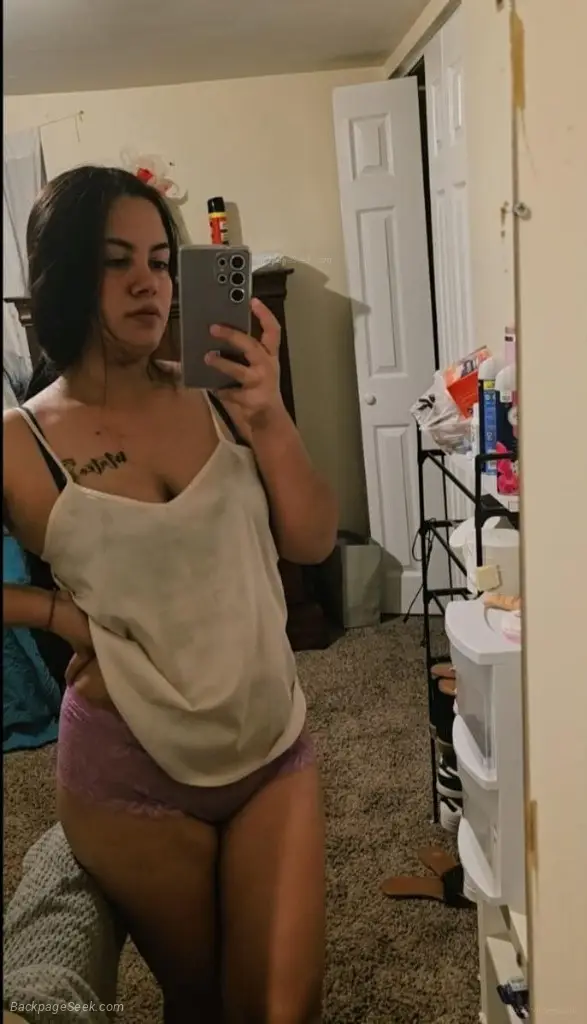 izabella in Washington DC – Women Seeking Men photo 2