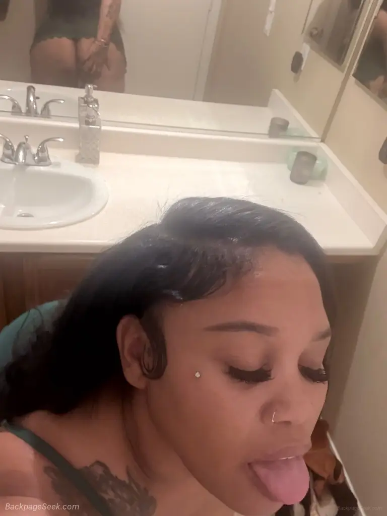 FLUFFY AND MOIST in Washington DC – Women Seeking Men photo 3