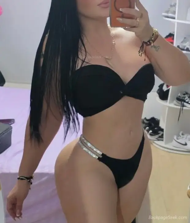 I am a sexy latina with amazing body incalls only