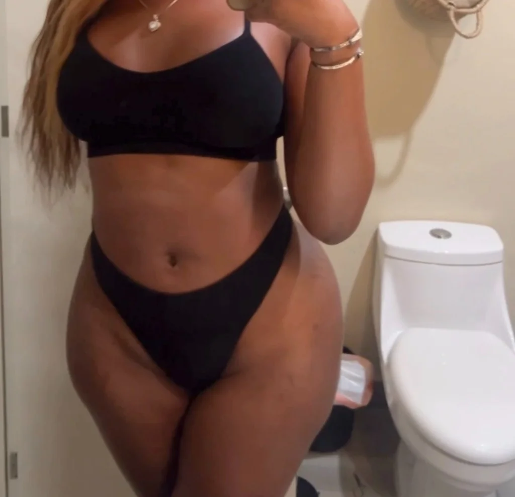 in calll out or car date wet and ready quick car date fun I drive 2 girl