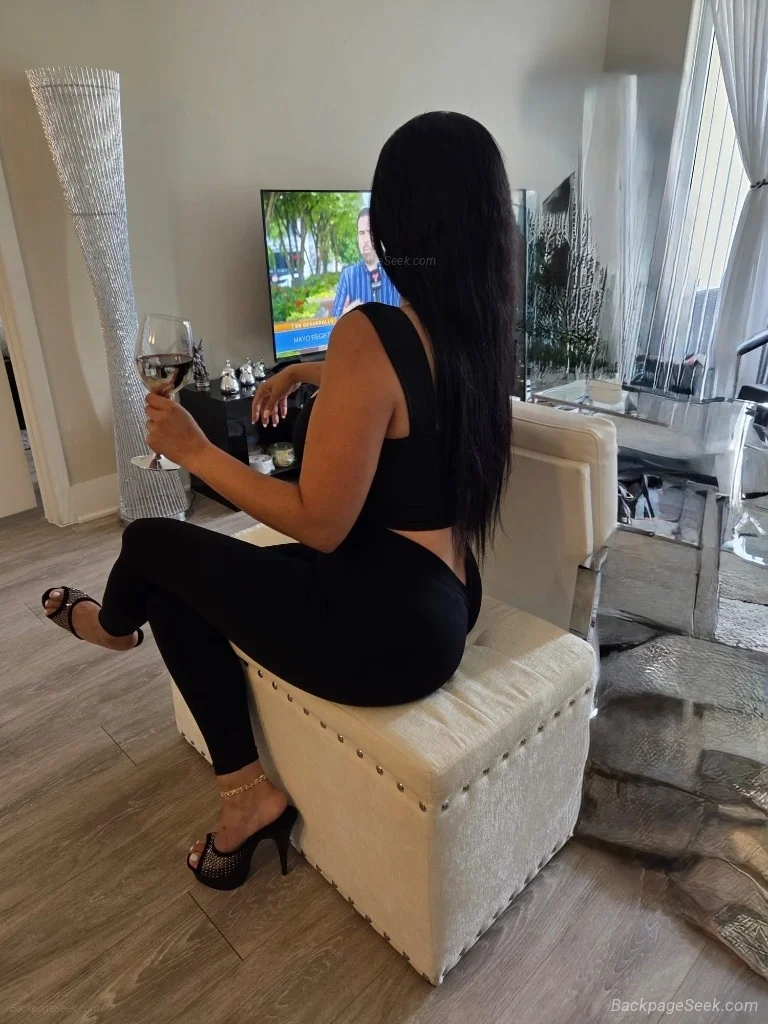 sweet and sexy Latina in West Palm Beach – Women Seeking Men photo 6