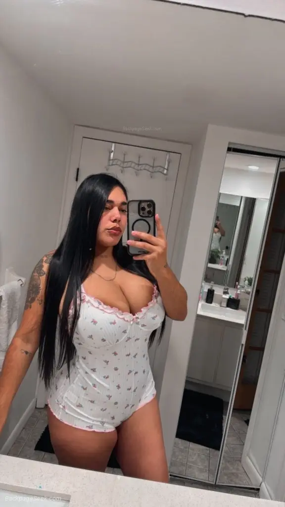 hi Babes am New Latin girl Arriving in West Palm Beach – Women Seeking Men photo 3