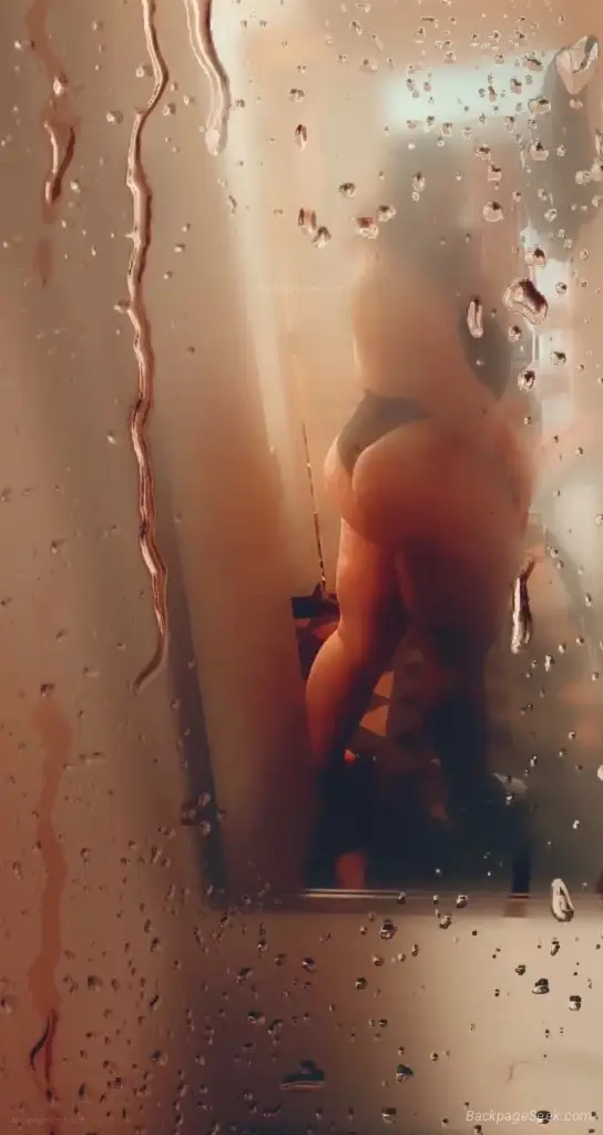 COME SEE YOUR FAVORITE BIG BOOTY WHITE GIRL I ll never in West Palm Beach – Women Seeking Men photo 2