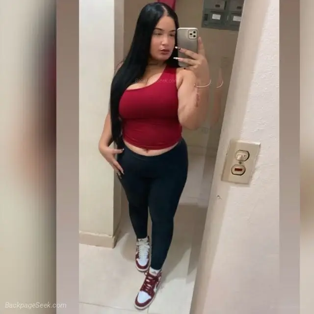 soy una chica muy hermosa blanca pelo negro piel limpia in West Palm Beach – Women Seeking Men photo 2