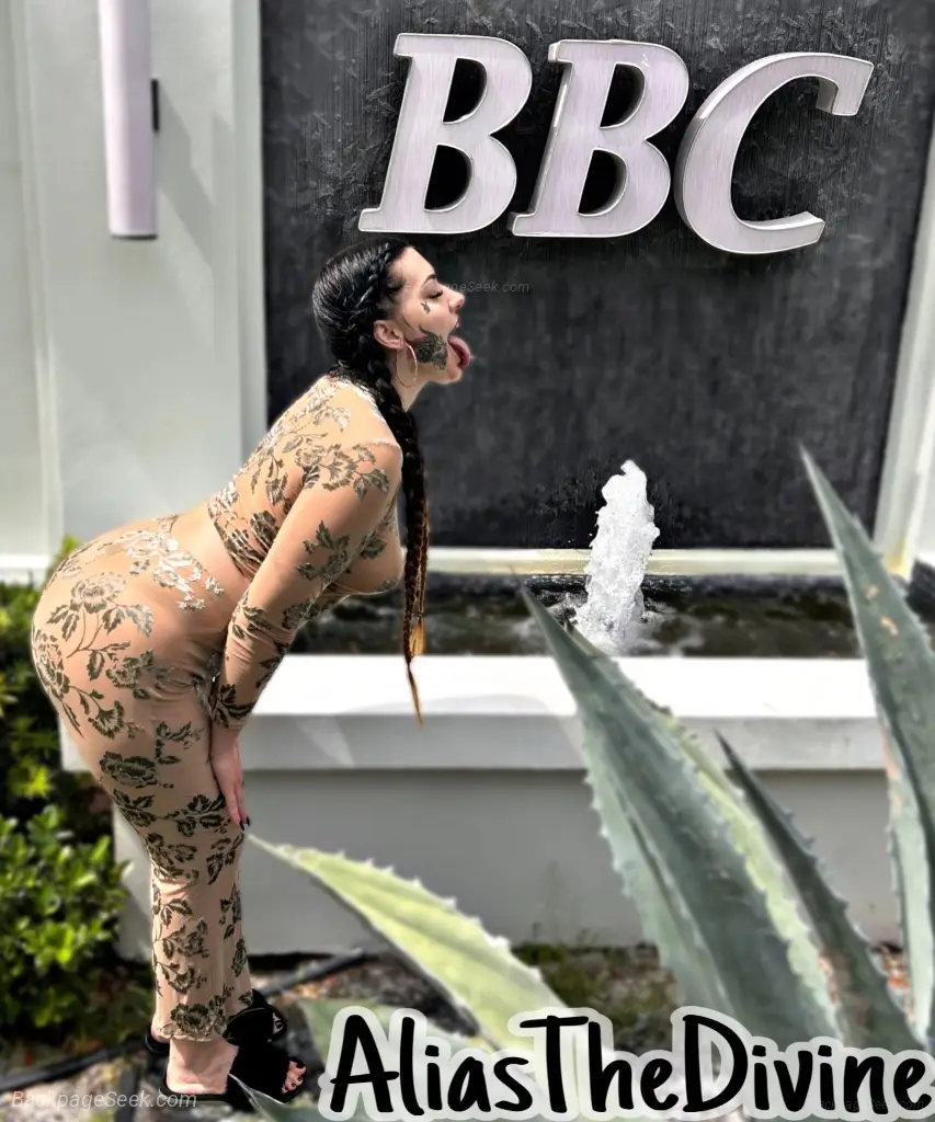 Caution L PPER When Wet linktr ee aliasthedivine in West Palm Beach – Women Seeking Men photo 6