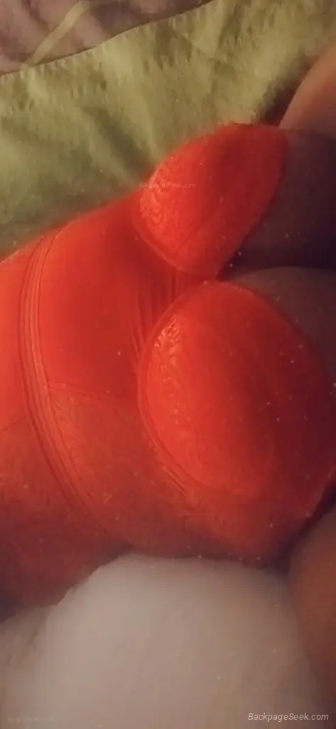 PSSSST AYE DADDY COME LOOK OVA HEA JUICY WET THICK BAHAMIAN