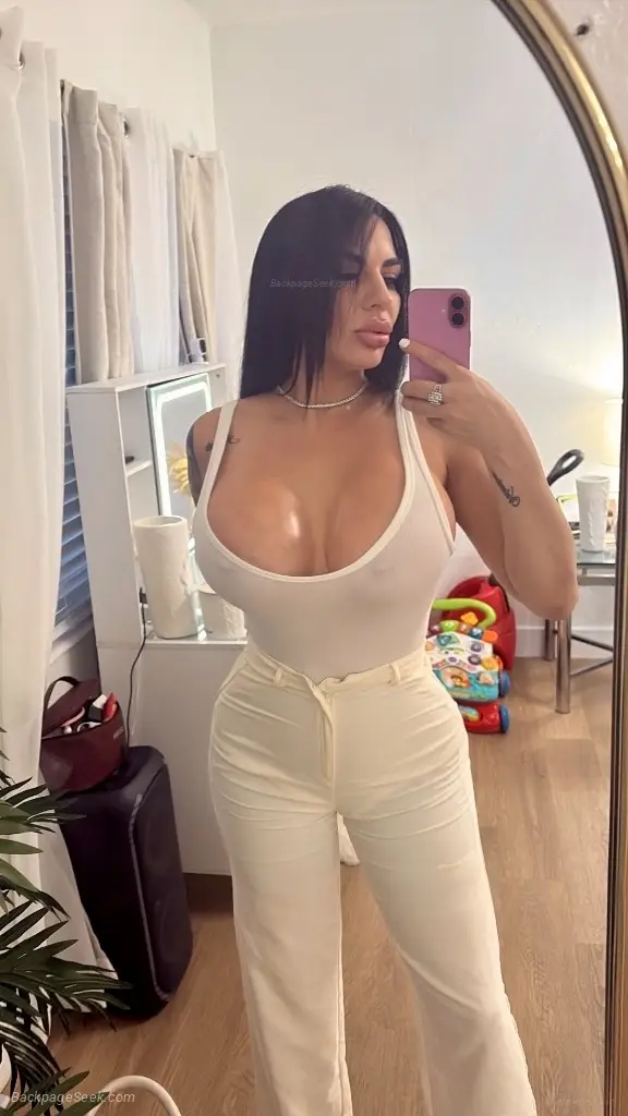 beautiful hot Cuban girl