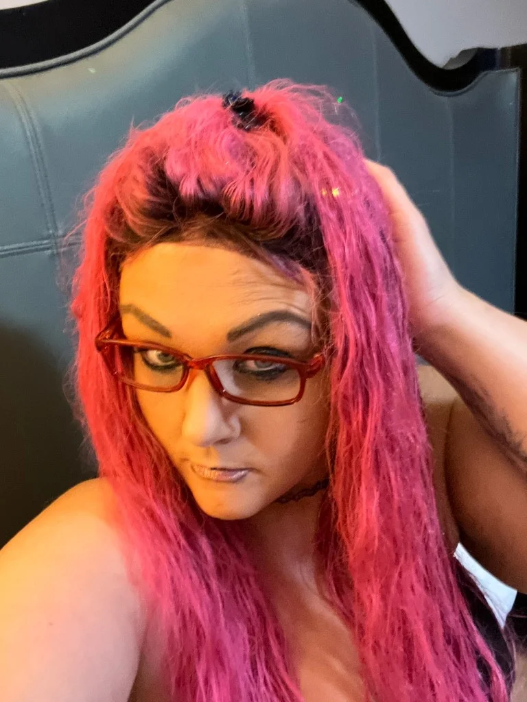 Specials Available! in Winston Salem - Women Seeking Men photo 6