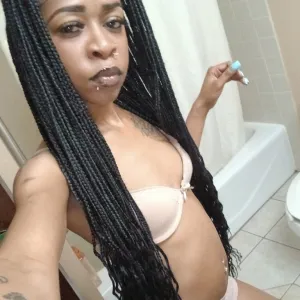 Petite Creamy pussy THROAT GOAT ILL BE IN TOWN AROUND 9 TONIGHT