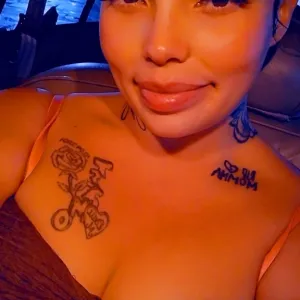 sexy thick Peurto rican and dominican beauty
