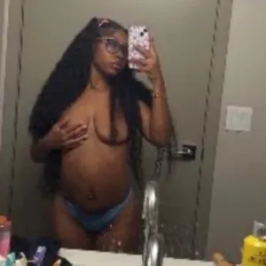 NEW IN TOWN Avalible 24/7 and ready to satisfy your needs in Des Moines - Women Seeking Men