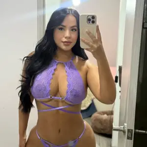 Beautiful hot and rich girl ready to please you in everything