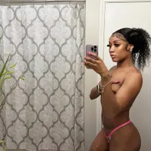 Slim Petitie BADDIE / SLIM THICK CALL ME !