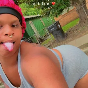 INCALLS ONLY SLIPPERY WHILE WET in Indianapolis - Women Seeking Men