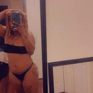 TRUCKER FRIENDLY COME SEE ABT ME DADDY