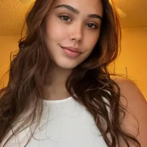 INDEPENDENT EASY GOING SENSUAL PLAYMATE