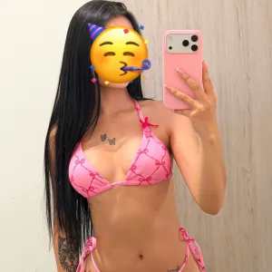 Am Independent Am new here in the Area baby sexy skinny Girl Call