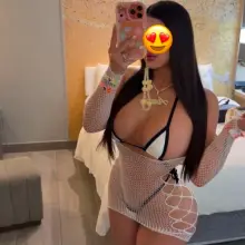 sexi,cachonda, culo grande tetas ricas ven a comerte mi totico jugoso