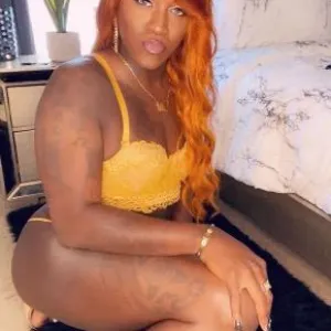 FREAKY SHEMALE CHOCOLATE COME AND EXPERIENCE THIS ACTION