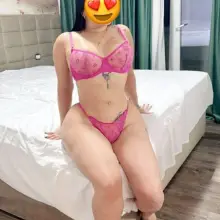 AVAILABLE Exotic white girl very big dog