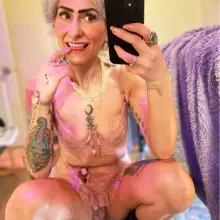 Now taking in call dates or nuru massage w/ gfe . Ask me about my