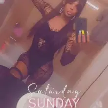 hello gentlemen tired of the same ol thing cum over and dive in sumthing