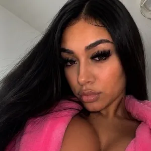 HORNEY LATINA DD CUM WATCH ME