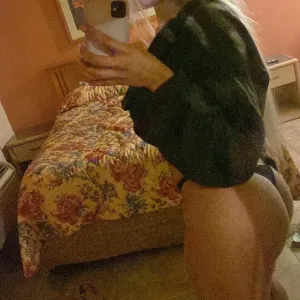 Yung Skinny Petite in Tucson - Women Seeking Men