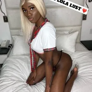TS LOLA LUST HUNG AND READY TO PARTY .. WOODBRIDGE