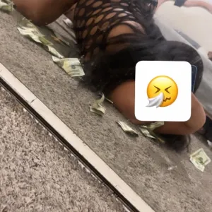 OUTCALLS AVAILABLE $200 MINIMUM